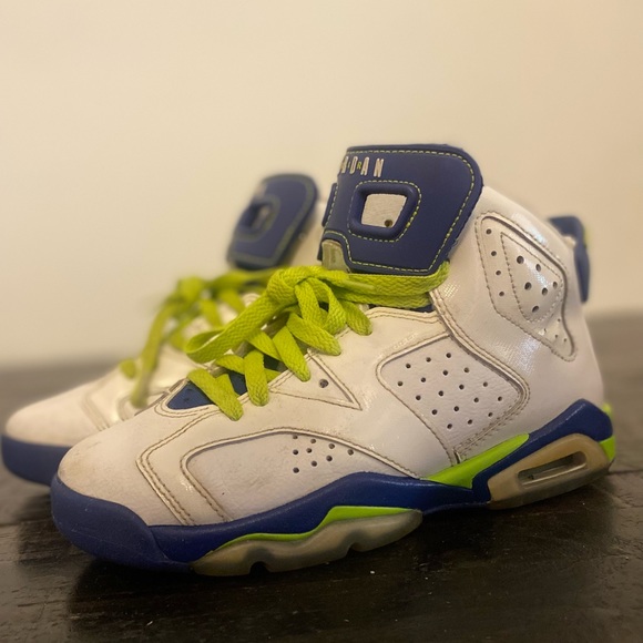 Jordan 6 blue green Seahawks colors size 4y used - Picture 3 of 7